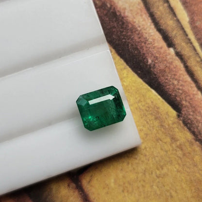Natural Zambia Panna (Emerald) Gemstone Good Green Rectangle 4.25 to 6.25 Carats Certified Original Zambian Emerald Stone for Mercury Strength, Intelligence & Business Success